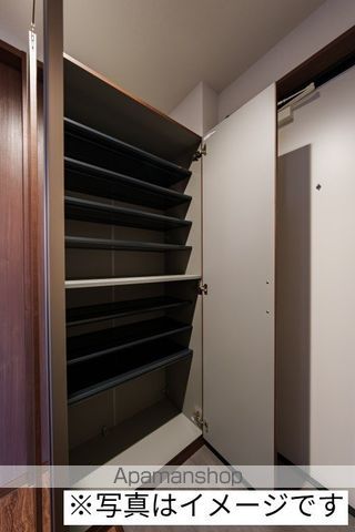 西武国分寺線 鷹の台駅 徒歩6分 3階建 新築の玄関写真