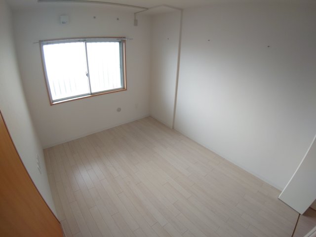 アルビス緑丘102号棟の内装写真