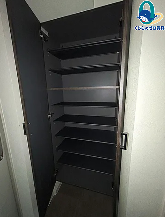 玄関　名古屋で一番初期費用の安い賃貸専門の不動産会社です(^^)