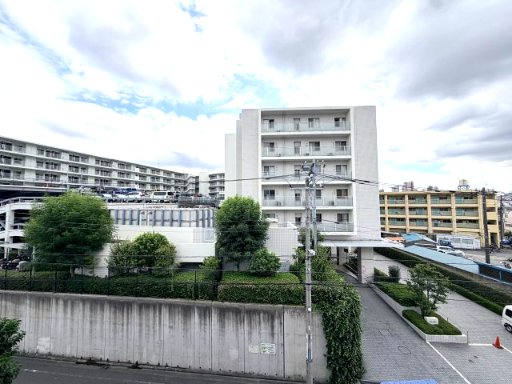 ＪＲ東海道本線 川崎駅 バス乗車時間：12分 最寄りバス停で下車 徒歩5分 4階建 築53年のその他写真