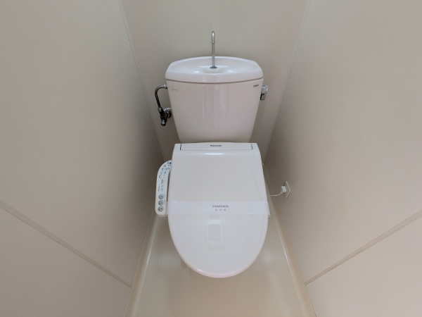 ビバリーヒルズ松本のトイレ写真