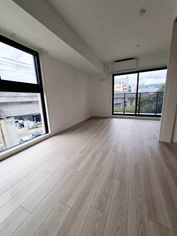 LEGALAND NISHINOMIYA PARKSIDEの居間写真