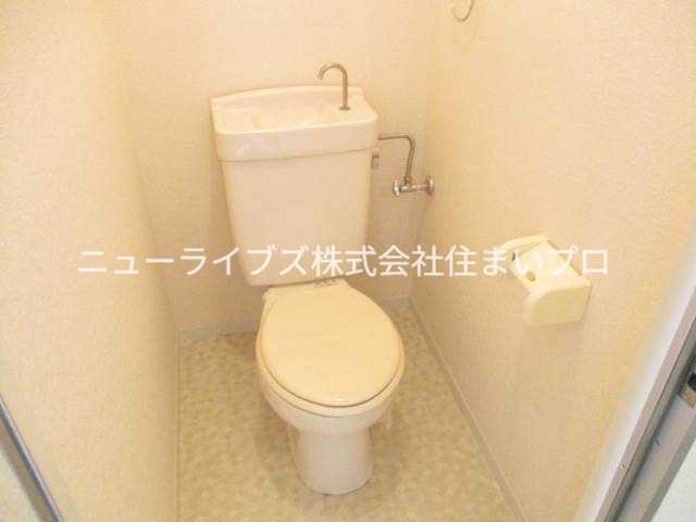 京阪本線 寝屋川市駅 徒歩18分 2階建 築36年のトイレ写真