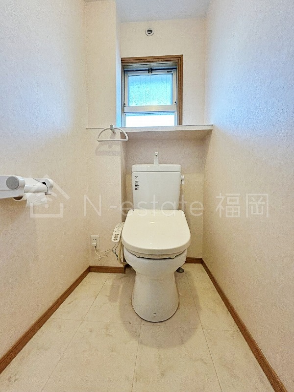 地下鉄空港線 藤崎駅 徒歩13分 4階建 築43年のトイレ写真