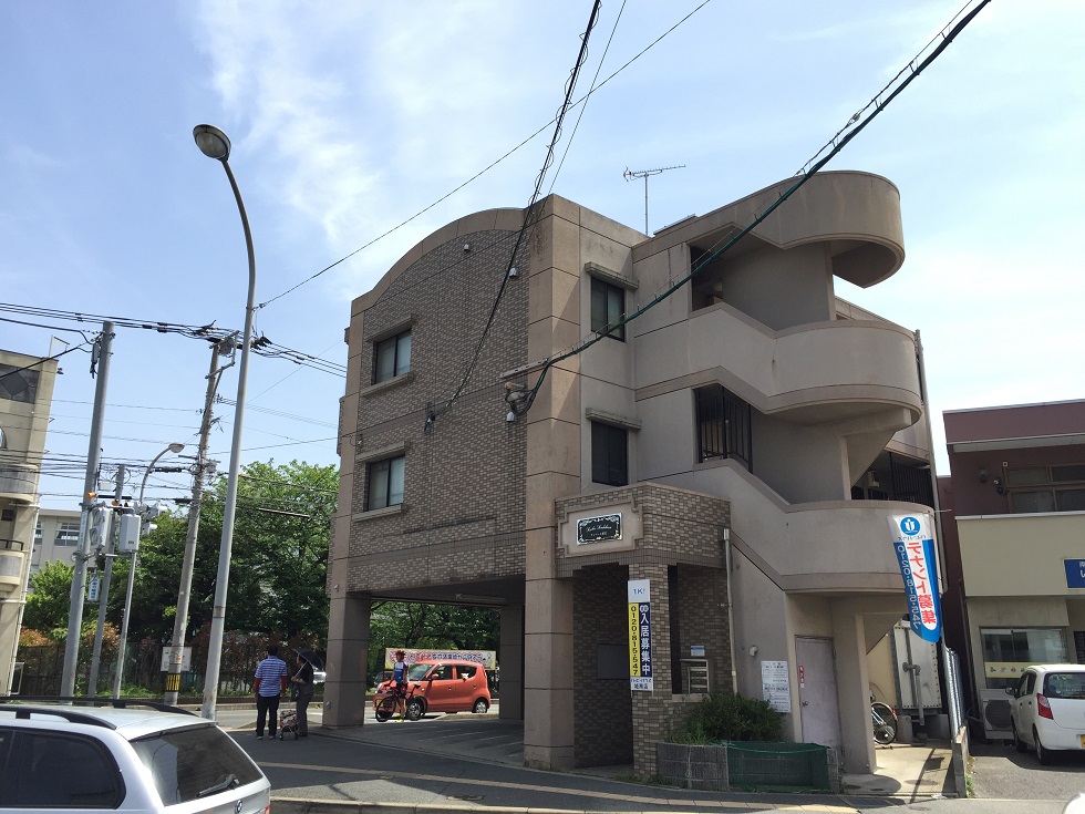 建物外観　南向き！日当良好！！
