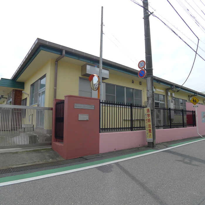 幼稚園・保育園　谷塚上保育園（幼稚園・保育園）まで371m