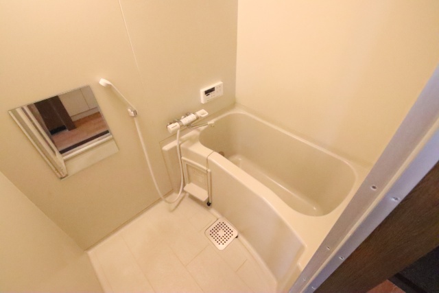 バス・シャワールーム　※別部屋参考写真となります※