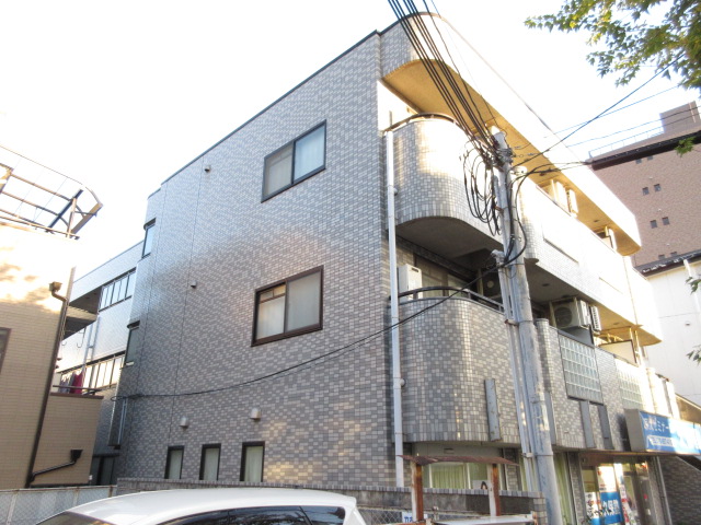建物外観　オートロック付のマンション