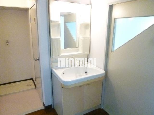 洗面設備　洗髪洗面化粧台で身だしなみもバッチリ☆