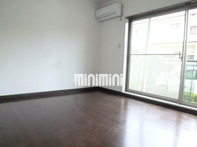 居室・リビング　６帖の使い易い間取りです☆