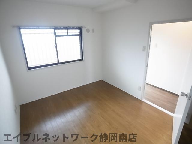 その他部屋・スペース　明るい色調の室内です