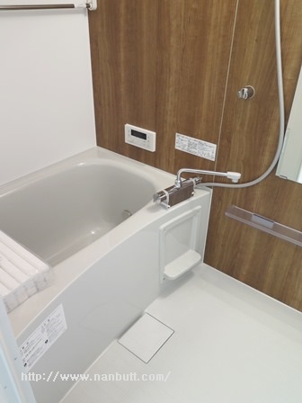 バス・シャワールーム　浴室乾燥機・追い焚き機能付きバス