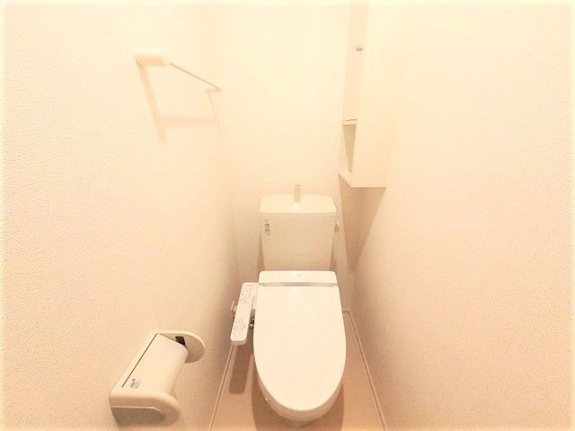 【ジュネス原II　Ａのトイレ】