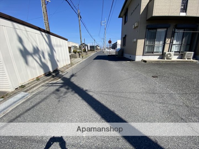 その他　前面道路（その他）まで0m