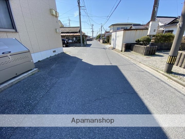 その他　前面道路（その他）まで0m