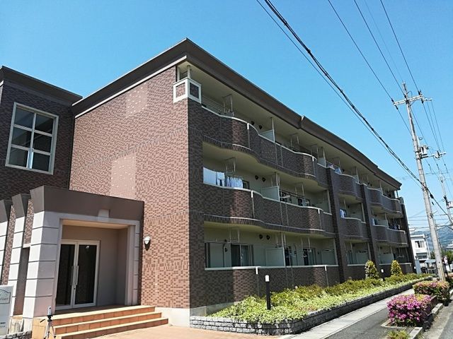 福知山市駅南町のマンションの建物外観