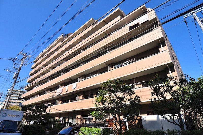 【江戸川区南葛西のマンションの建物外観】