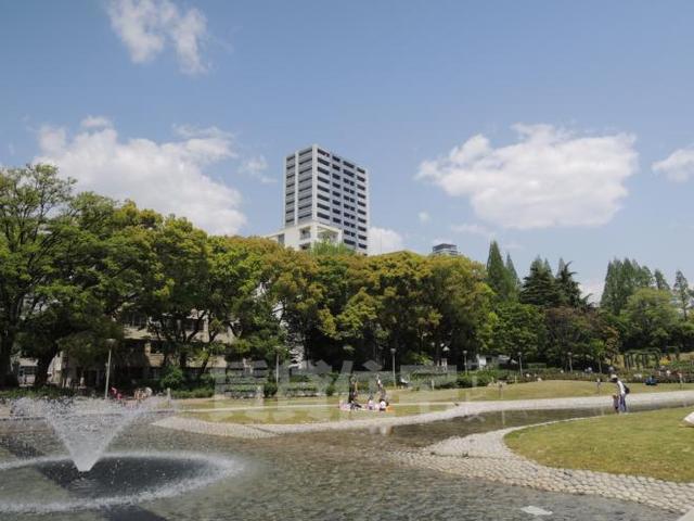 【シエリアタワー大阪堀江の公園】