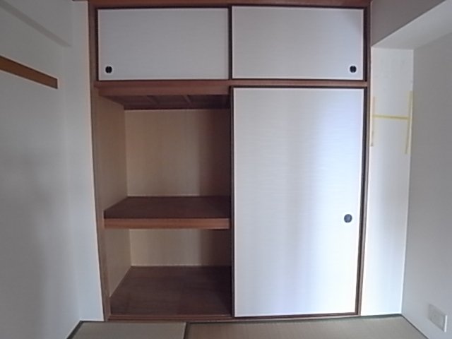 【芦屋市打出小槌町のマンションの収納】