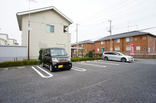 【プロムナードつきのわの駐車場】