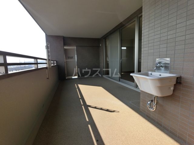 【福岡市東区土井のマンションのバルコニー】