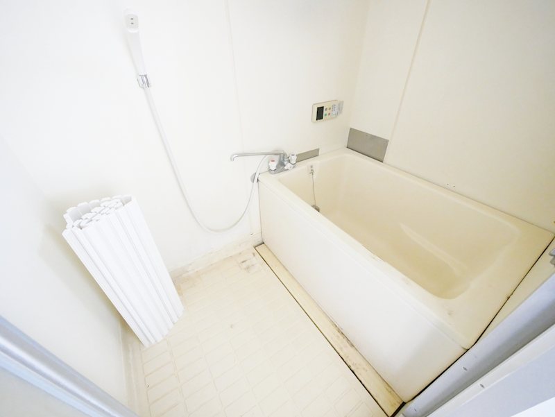 バス・シャワールーム　追い焚き給湯