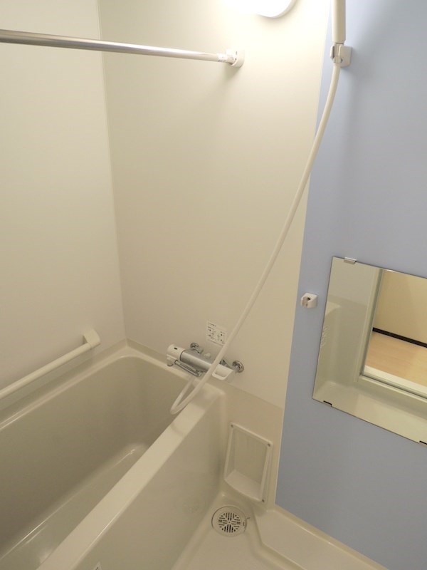 バス・シャワールーム　バスルーム