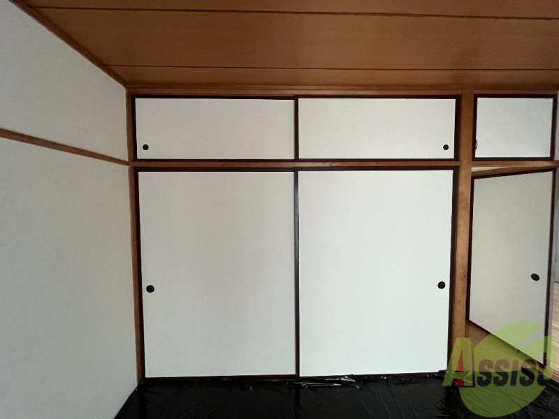 収納　こちらは収納でございます。中身はお楽しみに。