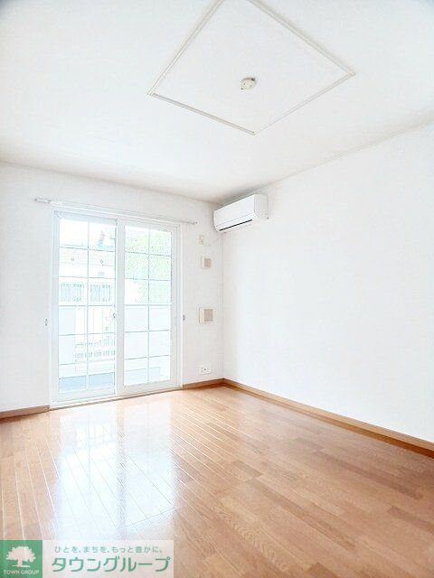 居室・リビング　現地待ち合わせ歓迎♪お問合せはタウンハウジングまで！