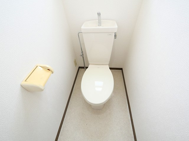 トイレ　コンパクトで使いやすいトイレです