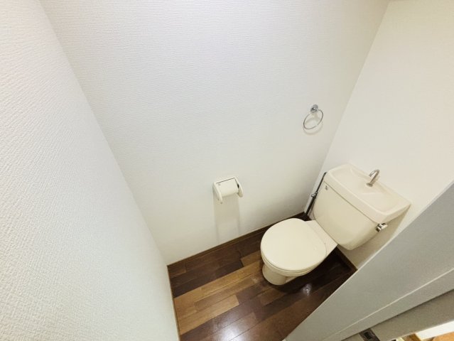 西鉄天神大牟田線 西鉄二日市駅 徒歩10分 2階建 築29年のトイレ写真