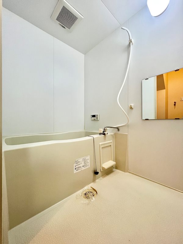 セシボン_内装_2