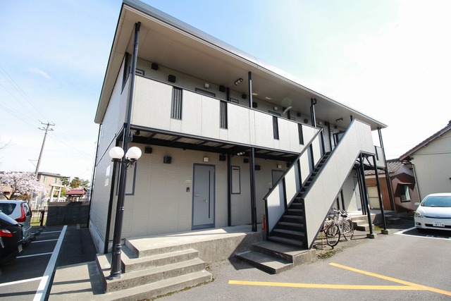 建物外観　ハウスメーカー施工のきれいな外観