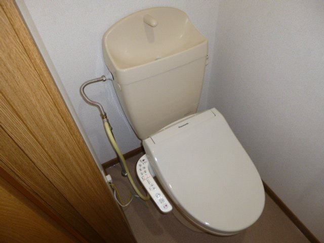 トイレ　シャワー付きトイレ