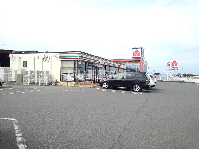 コンビニ　セブンイレブンうきは鷹取店（コンビニ）まで456m