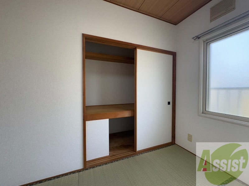 収納　こちらは収納です。物をしまう事ができますね！