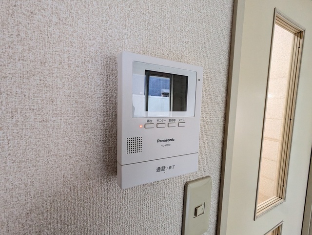 セキュリティ　★モニター付インターフォン・訪問者が確認できて安心です★