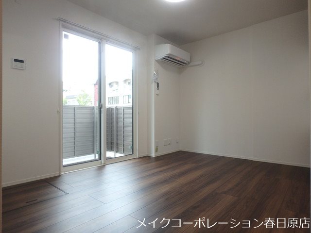 居室・リビング　写真は同型タイプ