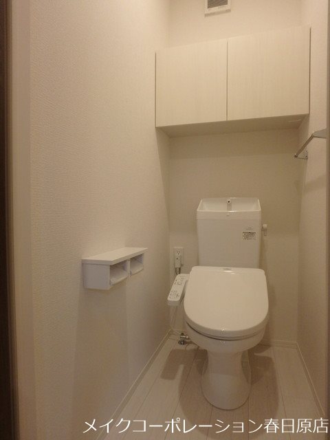トイレ　写真は同型タイプ