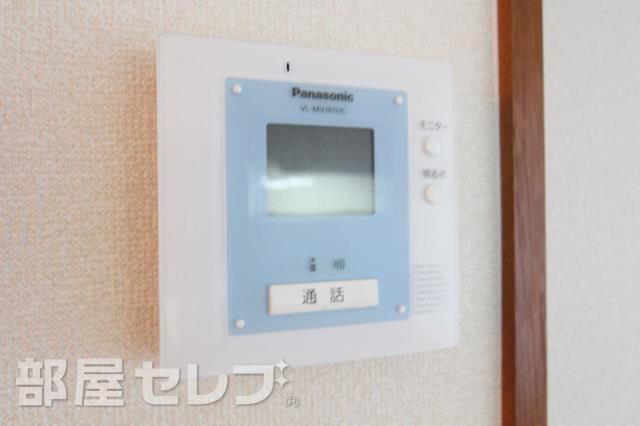 セキュリティ　モニターホンで来客の確認もできますよ。