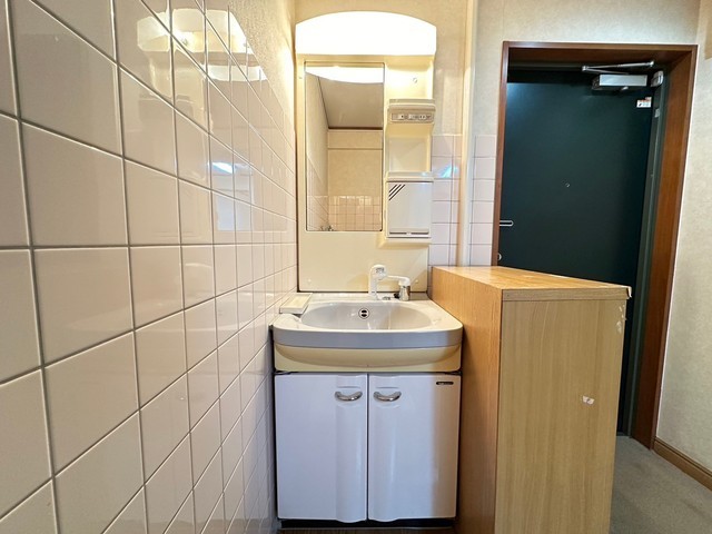 洗面設備　※他部屋の写真です。現況優先。