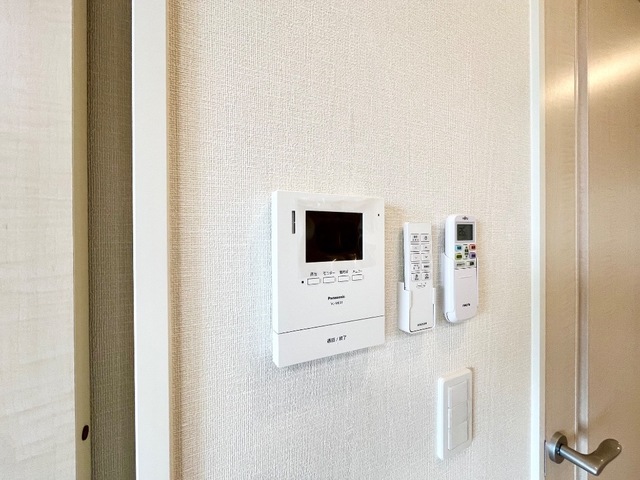 セキュリティ　モニター付インターホン