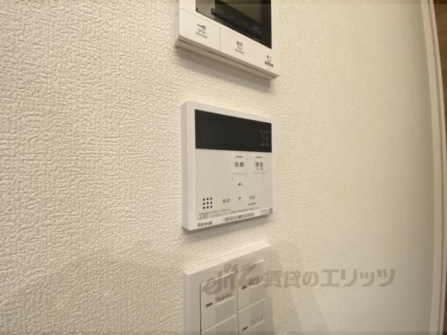 その他設備　給湯器リモコン
