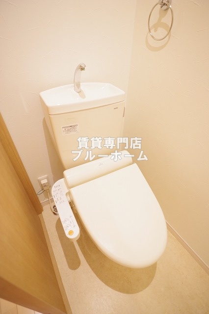 トイレ　温水洗浄便座付きのトイレ！