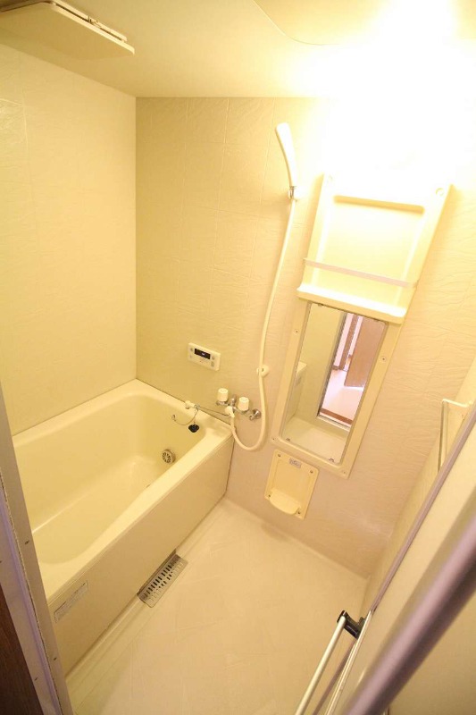 バス・シャワールーム　図面と現状に相違がある場合には現状を優先