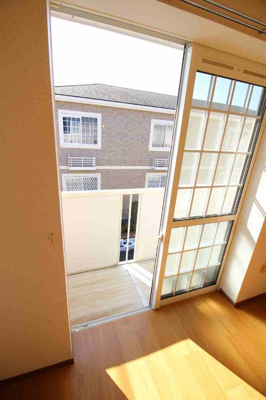 バルコニー　図面と現状に相違がある場合には現状を優先