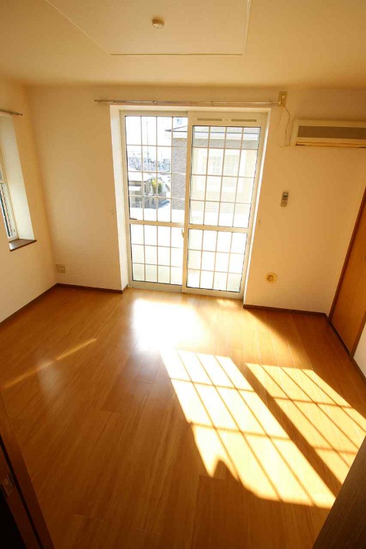 居室・リビング　図面と現状に相違がある場合には現状を優先