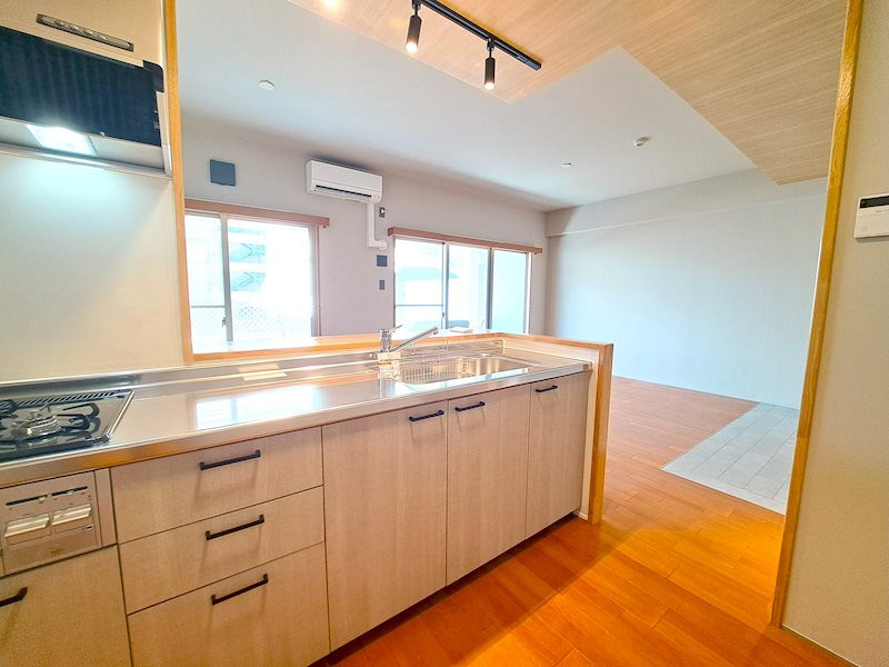 キッチン　広いキッチンはセカンド冷蔵庫も設置できそう！
