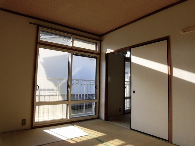 クレアシラユリ_内装_3