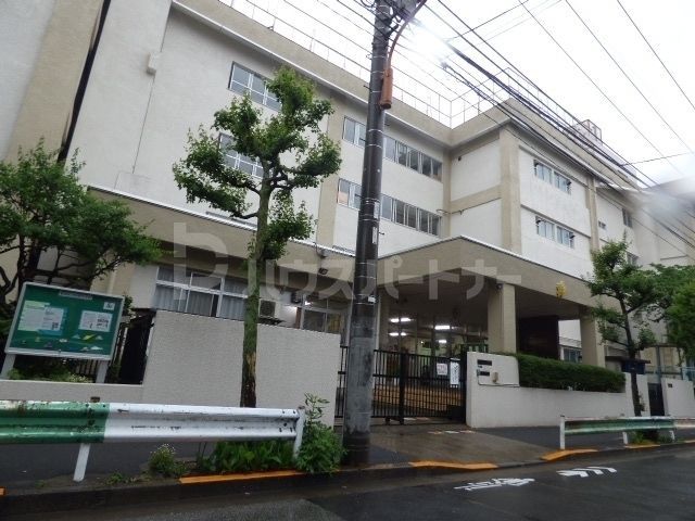 小学校　墨田区立中川小学校（小学校）まで460m
